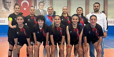 Gümüşhane Üniversitesi Kadın Futsal Takımı Süper Lig’e Yükseldi