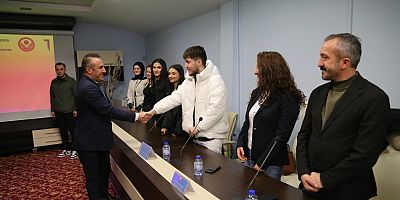 Gümüşhane Üniversitesi Senatosu’nda Kapılar Öğrencilere Açıldı