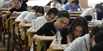 Gümüşhaneli Öğrenciler YKS’ye Yapay Zekâ Destekli Hazırlıkla Daha Verimli Çalışabilecek