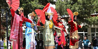 Günifest’te İlk Gün Coşkusu Kampüsü Sardı