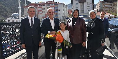 İçişleri Bakan Yardımcısı Karaloğlu, Gümüşhane'de ziyaretlerde bulundu