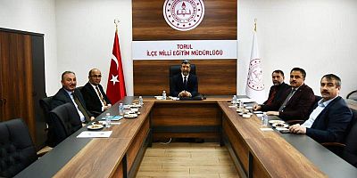 İlçe Milli Eğitim Müdürleri Torul'da Bir Araya Geldi