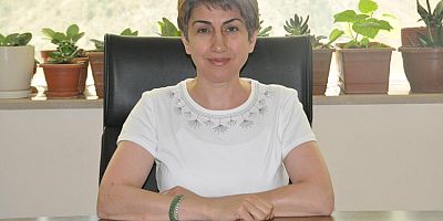  İletişim Fakültesi’nin İlk Kadın Profesörü Gülsüm Çalışır Oldu