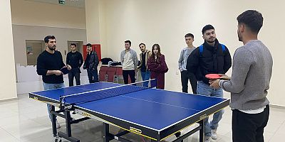 İŞKUR Gençlik Programı Kapsamında Ödüllü Masa Tenisi Turnuvası Düzenlendi