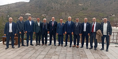 İstanbul Gümüşhane Dernekler Federasyonu İstanbul Gümüşhane Dernekler Federasyonu (GÜDEF) öncülüğünde düzenlenecek olan 12. Gümüşhane Tanıtım Günleri için hazırlıklar hız kazandı. 