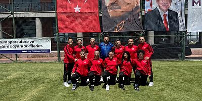 Kadın Futbol Takımımızdan Türkiye Üçüncülüğü Başarısı