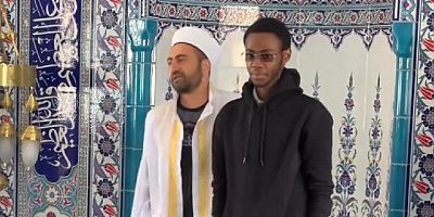 Kamerun’dan gelen Hristiyan genç Gümüşhane’de Müslüman oldu
