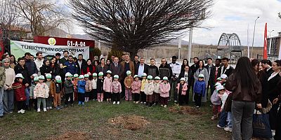 Kelkit Kampüsü’nde Orman Haftası Etkinliği: 200 Fidan Toprakla Buluştu