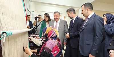 KELKİT’TE EL EMEĞİ VE GÖZ NURU ESERLER SERGİLENDİ