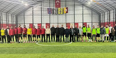 KELKİT’TE KURUMLAR ARASI FUTBOL TURNUVASI SONA ERDİ