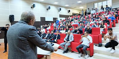 Kenan Yavuz iletişim Fakültesi’ne konuk oldu