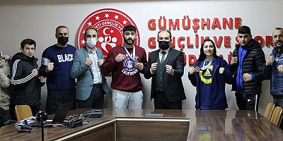 Kickboks'da 2 Madalya
