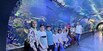 KİTAPLARINI OKUDULAR, GEZDİLER ,EĞLENDİLER