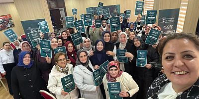 “Köklerden Geleceğe” Kadın Teşkilat Çalıştayı Gümüşhane’de Gerçekleştirildi