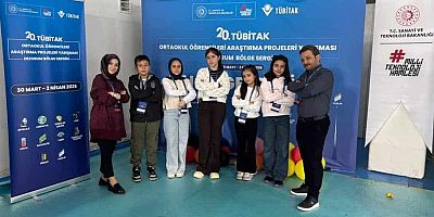 KÖSE 15 TEMMUZ ŞEHİTLER İMAM HATİP ORTAOKULU'NDAN TÜBİTAK'TA BÜYÜK BAŞARI: BÖLGE BİRİNCİLİĞİ