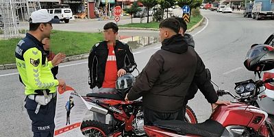 Kürtün’de Jandarmadan motosiklet sürücülerine güvenlik uyarısı