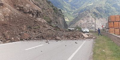 Kürtün İlçesi  Özkürtün Beldesi Aşağı Uluköy Mahallesinde Heyelan