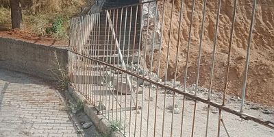 Kütüphane İnşaatı Mahalle Yolunu Kapattı: Vatandaş Tepkili