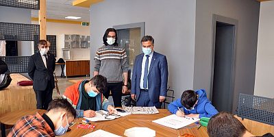 Meslek Lisesi Öğrencileri Sanatsal Etkinliklerde Buluşuyor