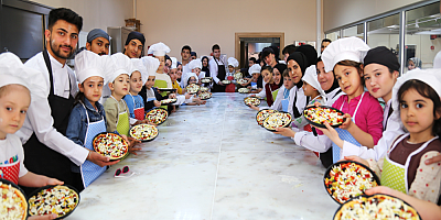 Minik Şefler ve Rehberler Gümüşhane Üniversitesinde