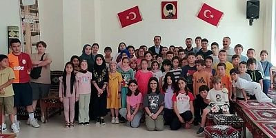 MÜFTÜ GÜN, GENÇLİK MERKEZİNDE ÖĞRENCİLERLE BULUŞTU