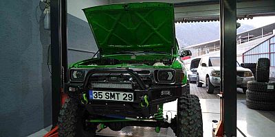 Off-road aracının hava filtresine giren sincaptan fındık sürprizi