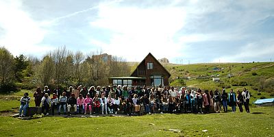 Öğrenciler Kampta Buluştu