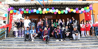 Öğrencilerimizden Anlamlı 23 Nisan Etkinliği