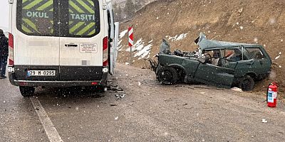 Öğretmenleri taşıyan servis ile otomobil çarpıştı: 1 ölü, 2’si ağır 10 yaralı