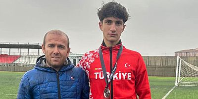 Oğuzhan Ozan Gümüşü kaptı