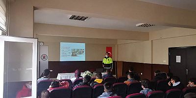  OKULLARDA TRAFİK SEMİNERLERİNE DEVAM EDİYOR