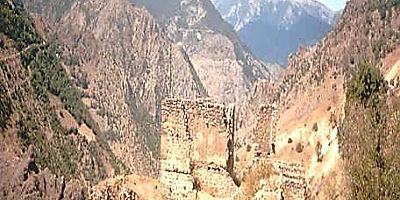 ÖMER PAŞANIN YAPTIRDIĞI KALALER