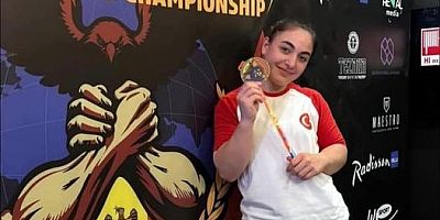   Rabia Kayahan  Sol Kol