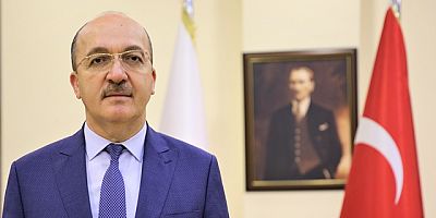 Rektör Halil İbrahim Zeybek