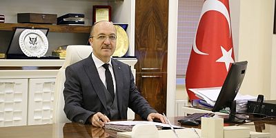 Rektör Halil İbrahim Zeybek