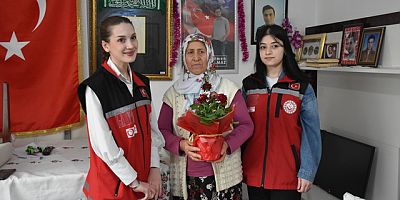 Şehit Öğretmen Necmettin Yılmaz'ın ailesine 