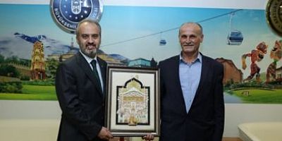 Şehitlerimizin Yakınları Baş Tacımız