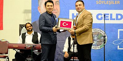 Şiran’da İlahî Gecesi Coşkusu: Abdurrahman Önül Sahne Aldı