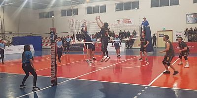 Şiran'da voleybol şöleni sona erdi...