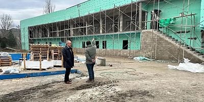 Tekke Açık Yüzme Havuzu Yenileniyor