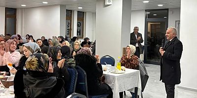 Tekke Belediyesi’nin 8 Mart Dünya Kadınlar Günü iftar programı yoğun ilgi gördü