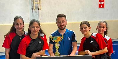 Tekke Ortaokulu Badmintonda Namağlup Zirvede! Hedef Türkiye Finalleri