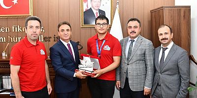 TEKNOFEST ADANA'DA ŞİRAN ŞEHİT TEĞMEN TUNA KARA ANADOLU LİSESİ'NDEN BÜYÜK BAŞARI