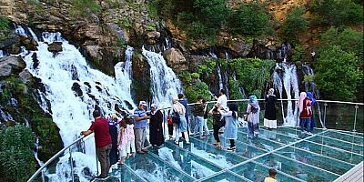 Tomara Şelalesi Sezonu 125 bin Turistle Tamamladı