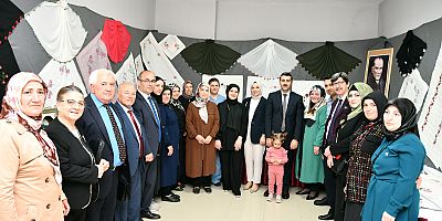 Torul’da Halk Eğitimi sergisi açıldı
