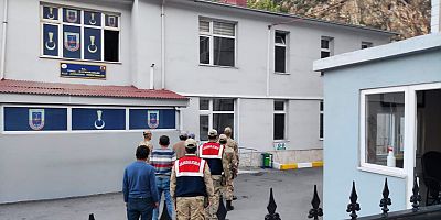 TORUL JANDARMADAN KAÇAMADILAR