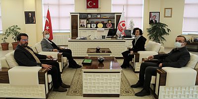 Trabzon Devlet Tiyatrolarından Rektöre Ziyaret