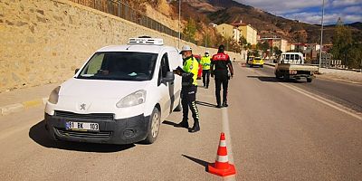 TRAFİK DENETİMLERİ DEVAM EDİYOR.