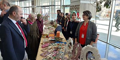 TRSM danışanlarının eserleri hastanede sergilendi