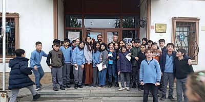 TÜGVA Kitap Kurtları Yarışması Şiran’da Öğrencilerle Buluşuyor